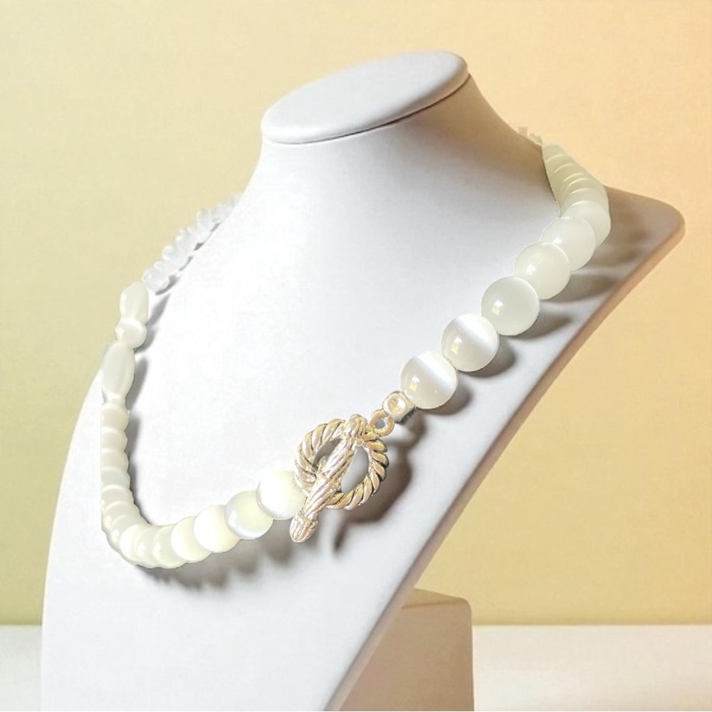 Camden Layne Vintage Moonstone Necklace - White - Picture 2 of 3
